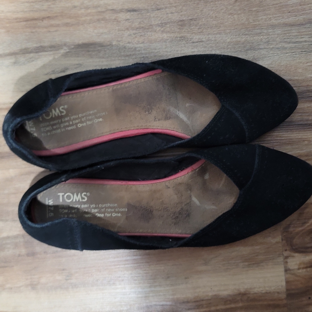 Toms black suede leather flats Sz 7.5 - Picture 3 of 5